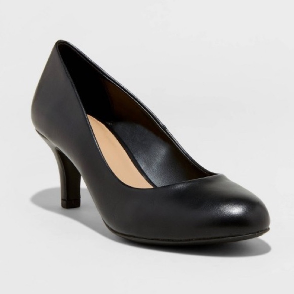 Target round toe heels (2.5 inch heel).
